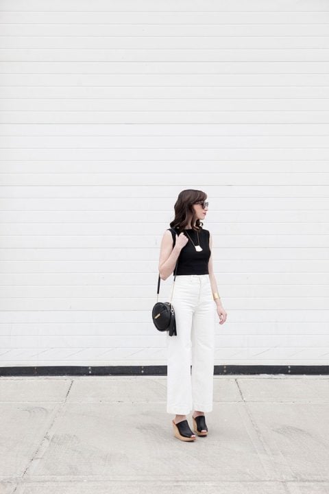 how-to-style-bags-lee-vosburgh 最新の会社ニュース あらゆる用品類が付いているハンドバッグのスタイルを作る方法:12の様式のパネル公認の先端 0