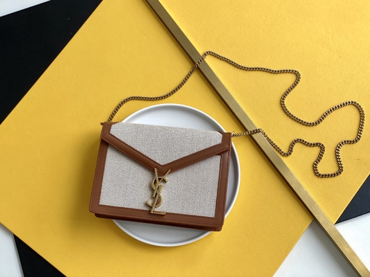 St Laurent お気に入りは袋YSL Cassandraのショルダー・バッグを決め付けた