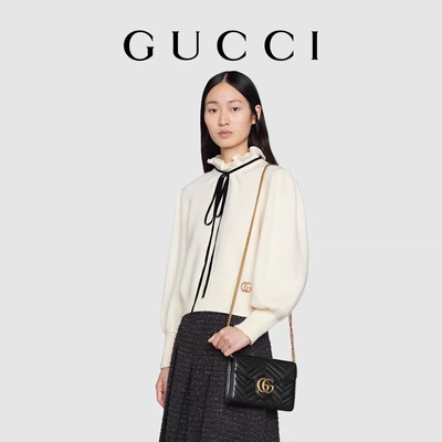 GG Marmontのショルダー・バッグのMarmont Matelassé小型袋の折り返し