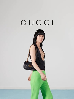 GG Marmontのショルダー・バッグのMarmont Matelassé小型袋の折り返し