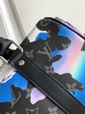 日の出のモノグラム食は眺めのメッセンジャー袋LV Keepall Bandoulière 25部屋を決め付けた