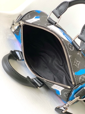 日の出のモノグラム食は眺めのメッセンジャー袋LV Keepall Bandoulière 25部屋を決め付けた