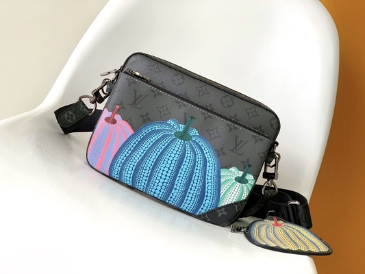 LV X YKのトリオのモノグラムの男女兼用の決め付けられた人の袋M46358の通り様式の共同3WAY