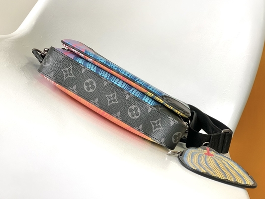 LV X YKのトリオのモノグラムの男女兼用の決め付けられた人の袋M46358の通り様式の共同3WAY