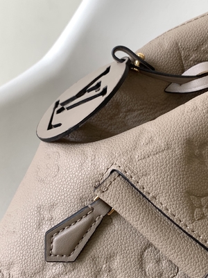 LVデザイナー ブランドはモノグラムMontsourisがピンクの黒をBackpackルイ・ヴィトンをBackpack