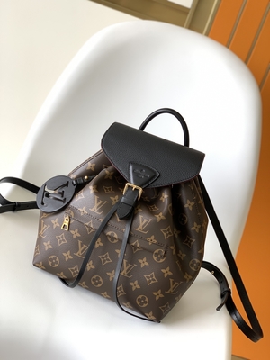 モノグラムの影の子牛革LV Montsouris PMのバックパックの取り外し可能な魅力