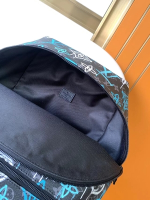 多色刷りの発見デザイナー ブランドはLVの落書き袋の緑をBackpack