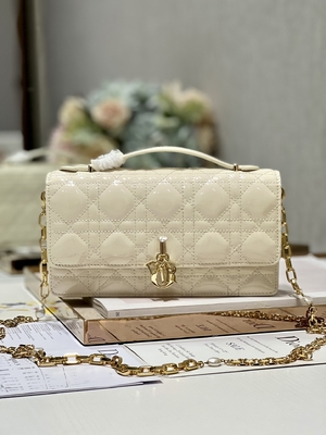 決め付けられたDior Patent Clutch Small女性真珠の黒フリップ閉鎖
