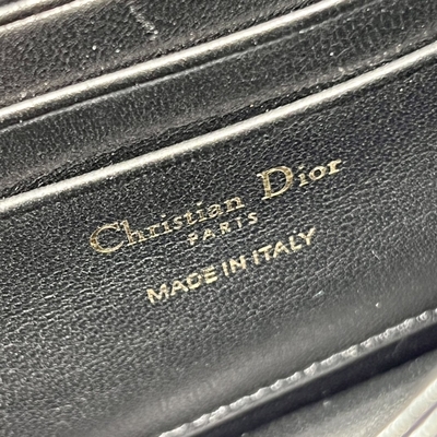 決め付けられたDior Patent Clutch Small女性真珠の黒フリップ閉鎖