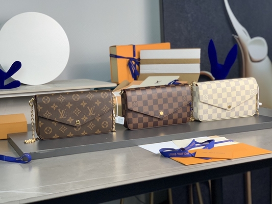 小型LV Felicie Pochetteのモノグラム袋の札入れの赤紫のライニング