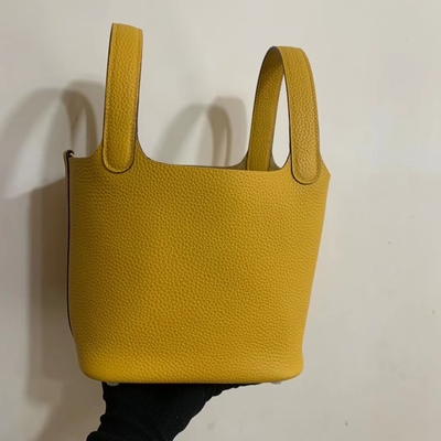 Hermesは女性をハンドバッグのJaune Ambre PicotinロックPM Clemenceと革Soleil決め付けた