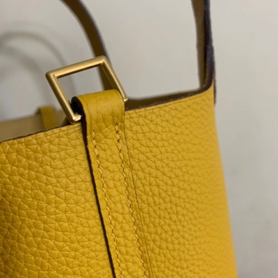 Hermesは女性をハンドバッグのJaune Ambre PicotinロックPM Clemenceと革Soleil決め付けた