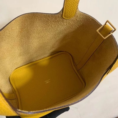 Hermesは女性をハンドバッグのJaune Ambre PicotinロックPM Clemenceと革Soleil決め付けた