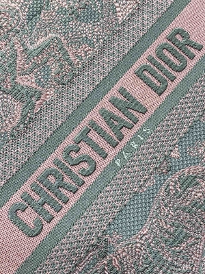 クリスチャン・ディオール小さいBooktoteのピンクおよびGray Toile De Jouy Sauvageの刺繍