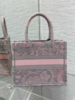 クリスチャン・ディオール小さいBooktoteのピンクおよびGray Toile De Jouy Sauvageの刺繍