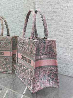 クリスチャン・ディオール小さいBooktoteのピンクおよびGray Toile De Jouy Sauvageの刺繍