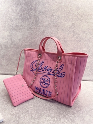 30cm 23P Chanelドーヴィルのトート バックの白いEcruの黒の縞