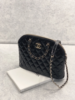 レトロの女性が付いているStyle小さいChanelのパテントの子牛革の買い物袋