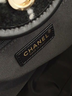 Chanel 2022年のSothebyの習慣は袋のツイード浜袋FWの虹の戦闘状況表示板を決め付けた